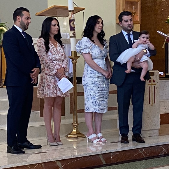 Summer dress. Only worn once. Back cut out. Pretty details! - Picture 2 of 6